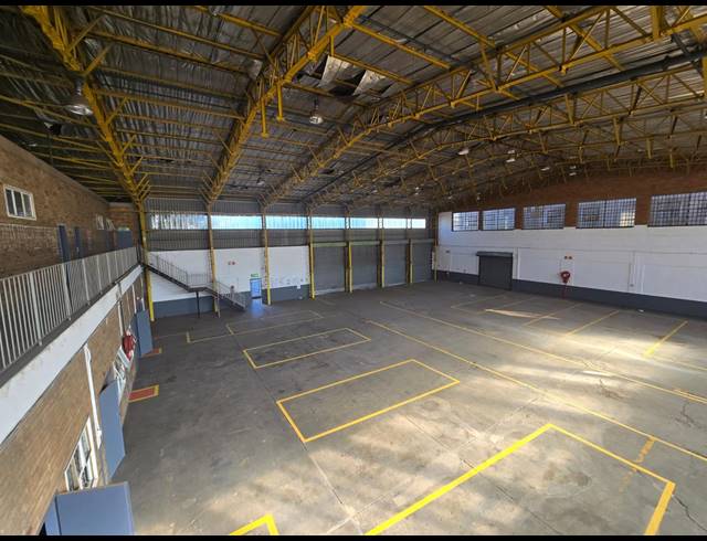 2,722M² WAREHOUSE TO LET IN BENROSE
